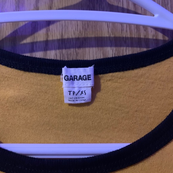 GARAGE size xs yellow graphic tee - Picture 4 of 4